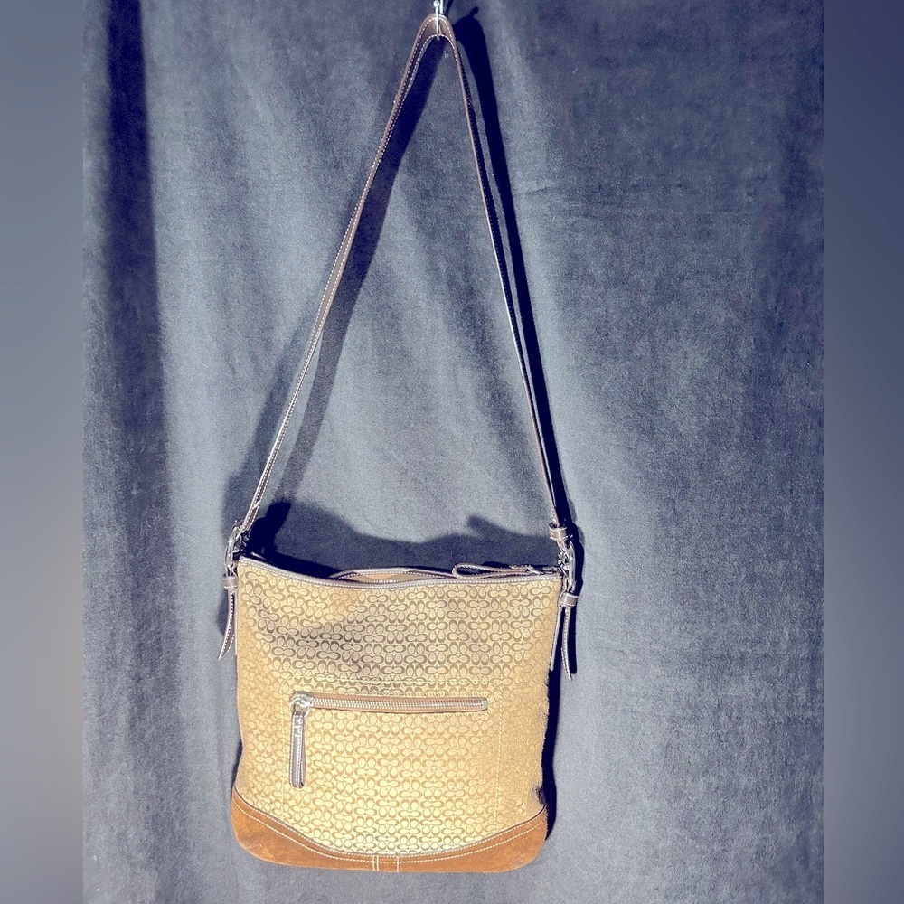 Coach Purse Small print Tote, Bag, crossbody Suede Leather - Picture 6 of 13